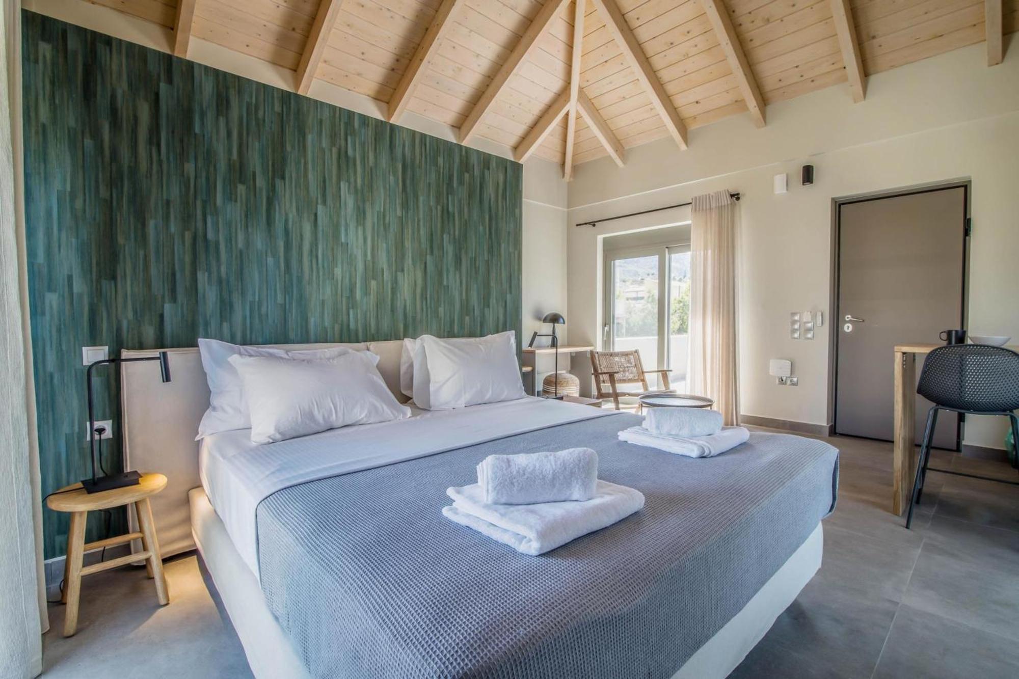 Blue Symphony Suites Apartments Никиана Экстерьер фото