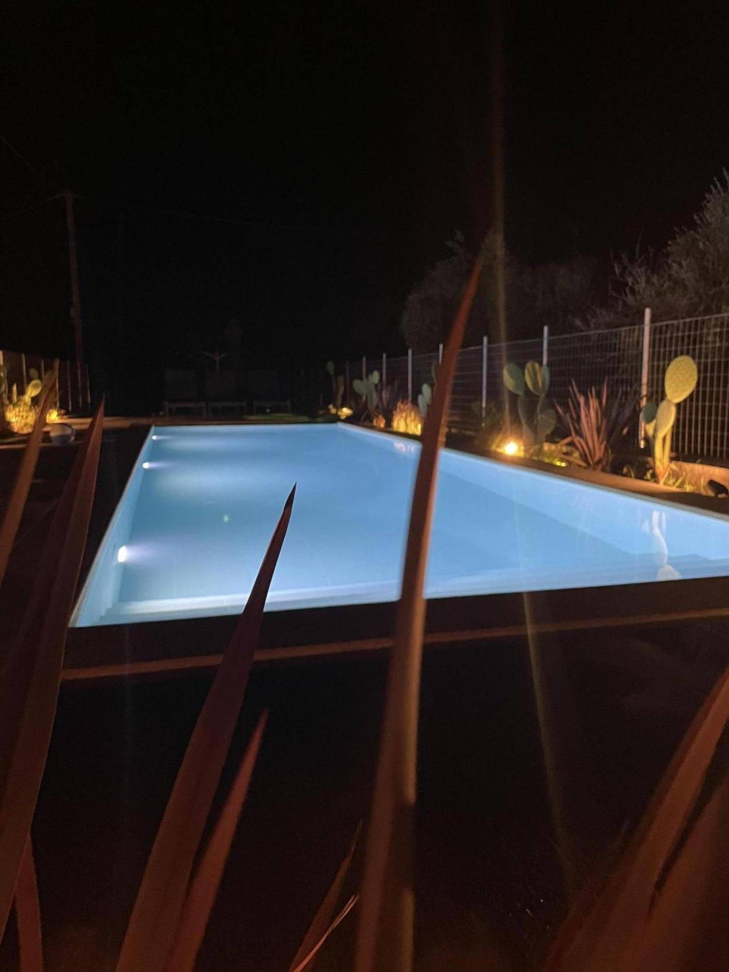 Blue Symphony Suites Apartments Никиана Экстерьер фото